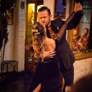 Experiência Primuseum - Jantar & Tango em Montevidéu